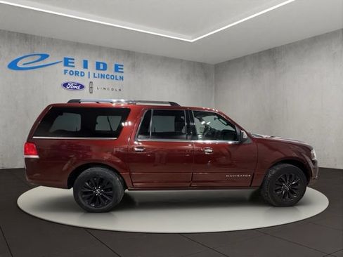 Used 2015 Lincoln Navigator L 4WD image 7
