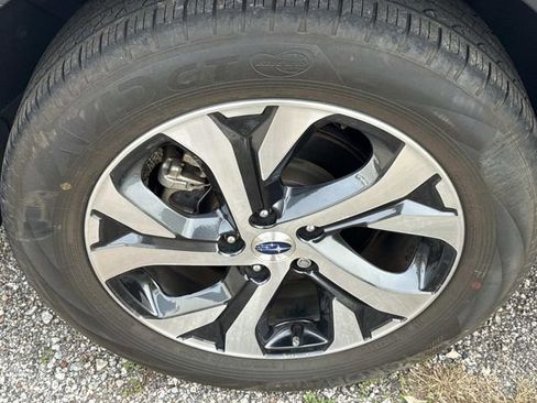 Used 2022 Subaru Outback Touring w/ Popular Package #2 image 10
