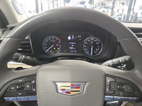 Used 2023 Cadillac XT6 Premium Luxury image 16