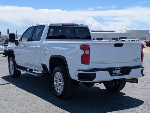 Used 2022 Chevrolet Silverado 2500 High Country AWD/4WD image 5
