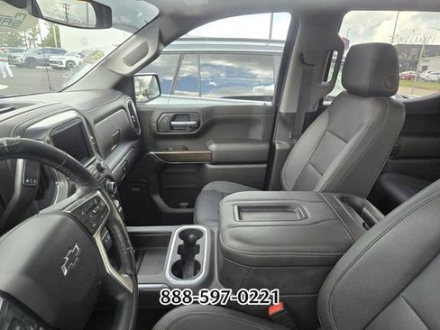 Used 2022 Chevrolet Silverado 1500 LT Trail Boss w/ LT Trail Boss Premium Package AWD/4WD image 4
