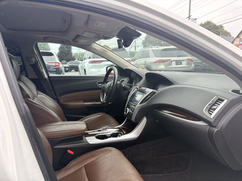 Used 2018 Acura TLX V6 SH-AWD w/ Technology Pkg image 19