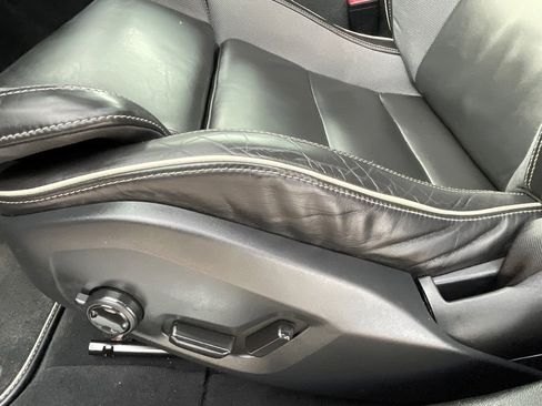 Used 2020 Volvo S60 T6 R-Design image 25