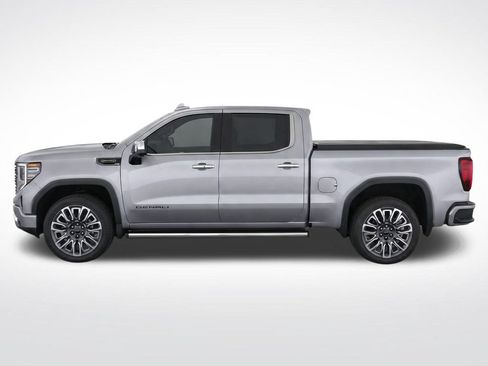 Used 2026 GMC Sierra 1500 Denali Ultimate w/ LPO, Black Badging Package AWD/4WD image 8