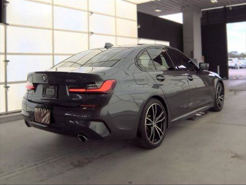 Used 2019 BMW 330i Sedan w/ M Sport Package RWD image 6