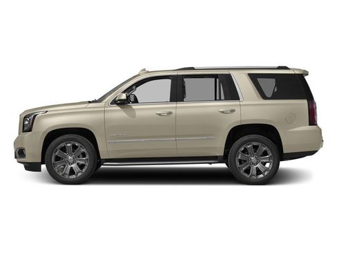 Used 2017 GMC Yukon Denali image 3