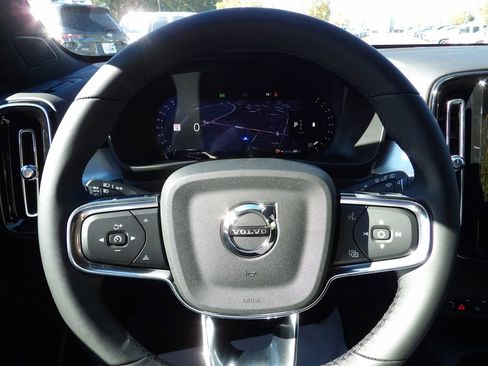 New 2026 Volvo XC40 B5 Ultra w/ Protection Package Premier AWD/4WD image 18