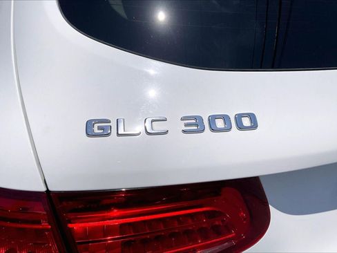 Used 2019 Mercedes-Benz GLC 300 image 8