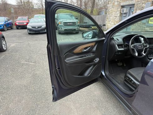 Used 2019 GMC Terrain SLE w/ Driver Convenience Package image 31