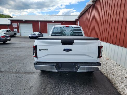 Used 2015 Ford F150 XLT w/ Equipment Group 301A Mid AWD/4WD image 8