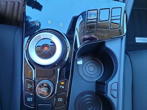 New 2025 Kia Sportage LX image 11
