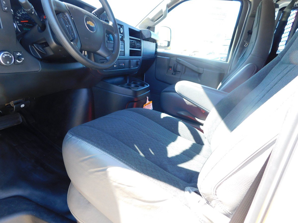 Used 2025 Chevrolet Express 2500 w/ Driver Convenience Package RWD image 10