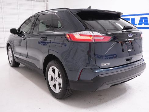 Used 2024 Ford Edge SE image 9