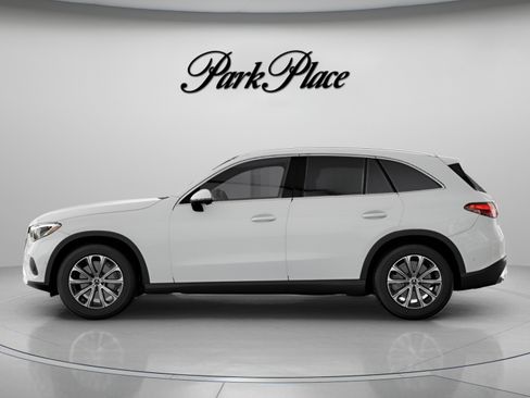 Used 2026 Mercedes-Benz GLC 300 4MATIC image 7