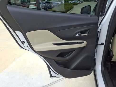 Used 2019 Buick Encore Essence w/ Experience Buick Package FWD image 16