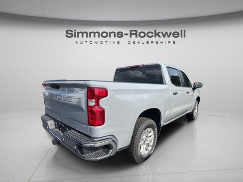 Used 2024 Chevrolet Silverado 1500 W/T w/ WT Value Package AWD/4WD image 4