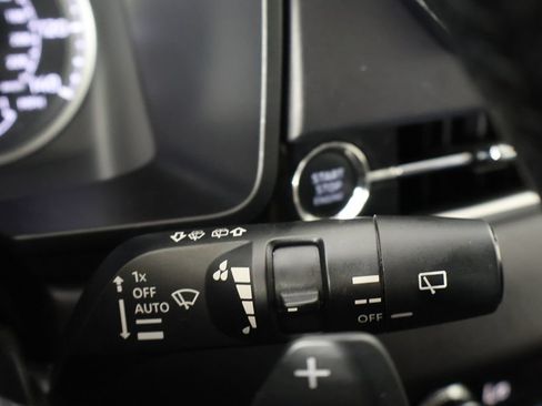 Used 2024 Mitsubishi Outlander SE AWD/4WD image 43