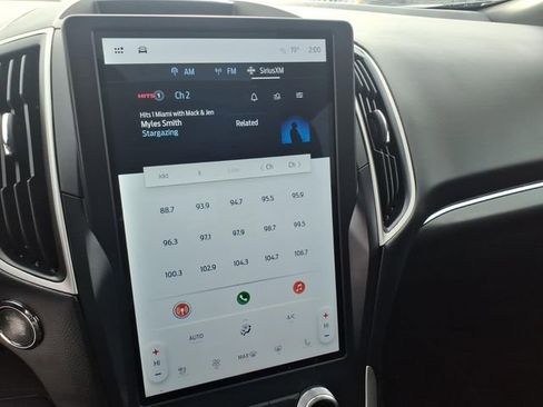 Used 2024 Ford Edge ST-Line image 19