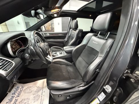 Used 2016 Jeep Grand Cherokee SRT AWD/4WD image 9
