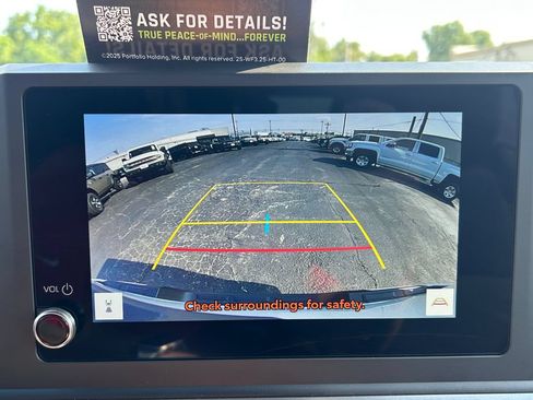 Used 2025 Toyota Tacoma SR5 AWD/4WD image 31