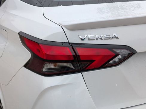 New 2025 Nissan Versa SR w/ Trunk Package FWD image 13