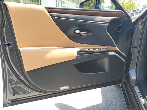 Certified 2024 Lexus ES 350 w/ Premium Package FWD image 21