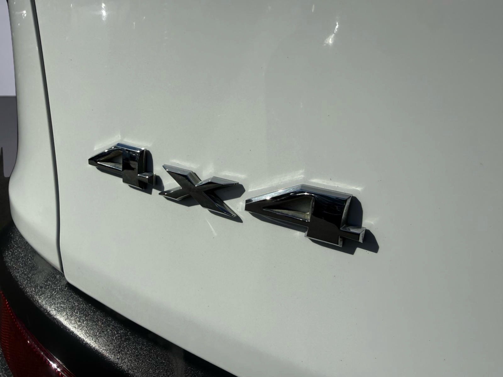 Used 2016 Jeep Cherokee Sport AWD/4WD image 5