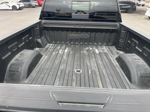 Used 2024 Chevrolet Silverado 3500 High Country w/ Technology Package image 6