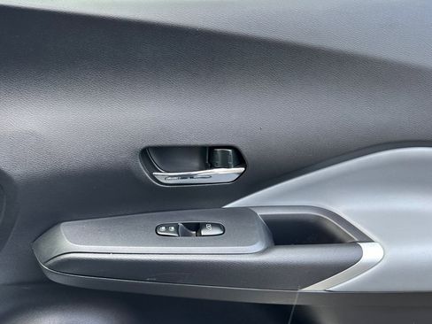 Used 2023 Nissan Kicks SR w/ SR Premium Package image 19