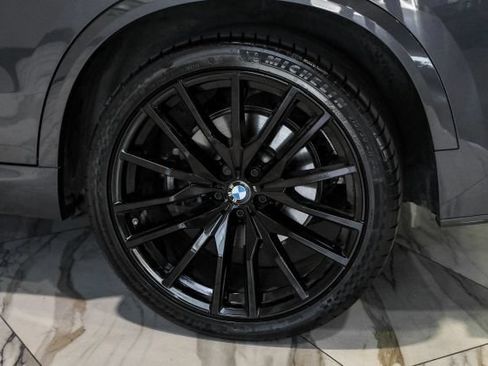 Used 2022 BMW X5 xDrive40i w/ M Sport Package AWD/4WD image 55