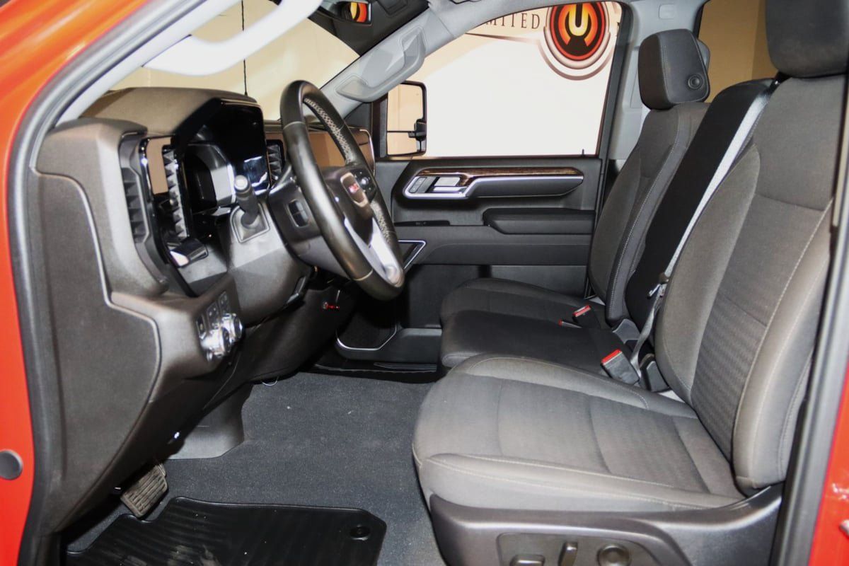 Used 2026 GMC Sierra 3500 SLE w/ SLE Value Package AWD/4WD image 39