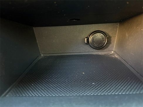 Used 2018 Subaru Impreza 2.0i Limited image 11