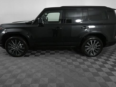 Used 2024 Lexus GX 550 w/ Cold Area Package image 3