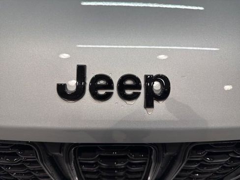 New 2025 Jeep Grand Cherokee Limited AWD/4WD image 11