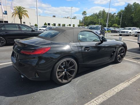 Used 2023 BMW Z4 sDrive30i w/ Premium Package image 2