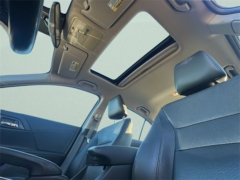 Used 2013 Honda Accord Touring image 23