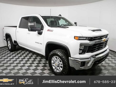 Used 2024 Chevrolet Silverado 2500 LT AWD/4WD image 1
