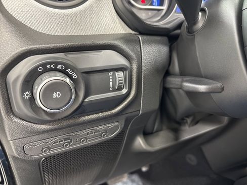 Used 2024 Jeep Wrangler Sport S image 33