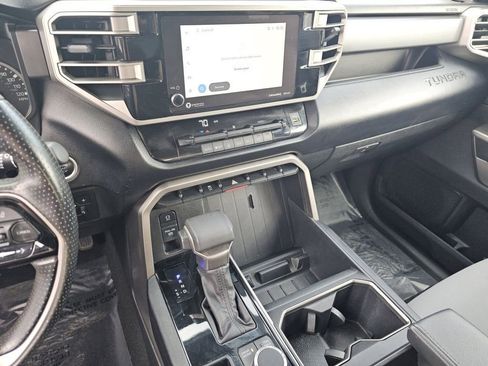 Used 2023 Toyota Tundra SR5 w/ SR5 Convenience Package AWD/4WD image 33