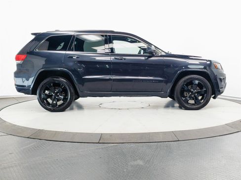 Used 2015 Jeep Grand Cherokee Altitude AWD/4WD image 13