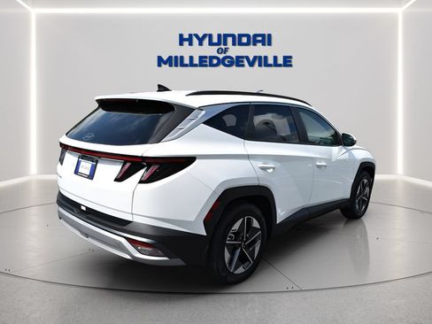 Used 2025 Hyundai Tucson SEL FWD image 5