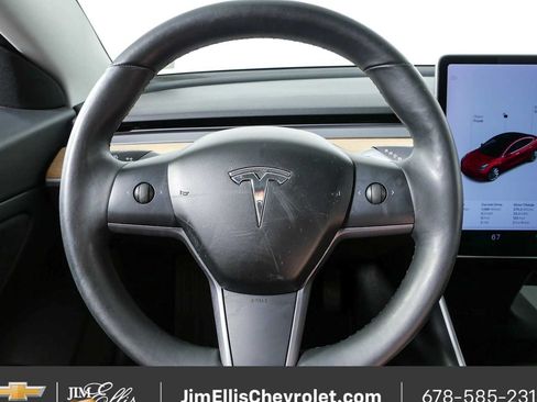 Used 2018 Tesla Model 3 Long Range RWD image 9