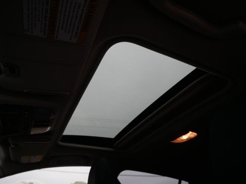 Certified 2025 Subaru Crosstrek 2.0i Premium image 33