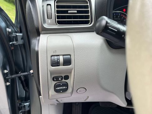 Used 2011 Subaru Forester 2.5X AWD/4WD image 11
