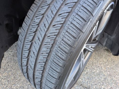 Certified 2023 BMW 330i Sedan w/ Premium Package image 12