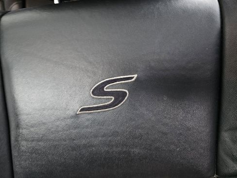 Used 2016 Chrysler 300 S w/ 300S Premium Group image 9