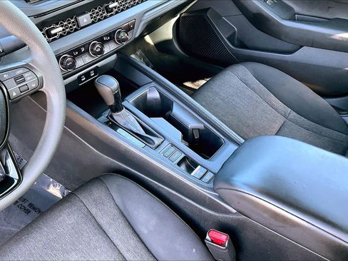 Used 2024 Honda Accord EX image 17