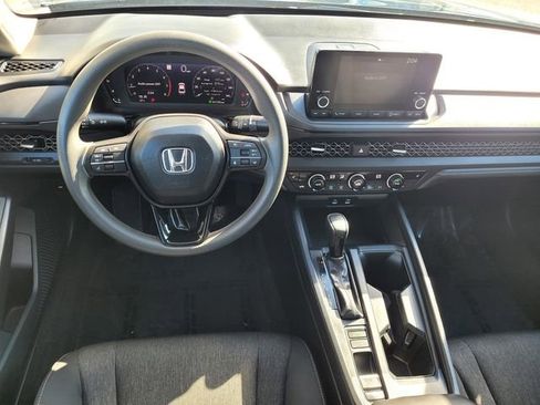 Used 2022 Honda Accord Sport image 32