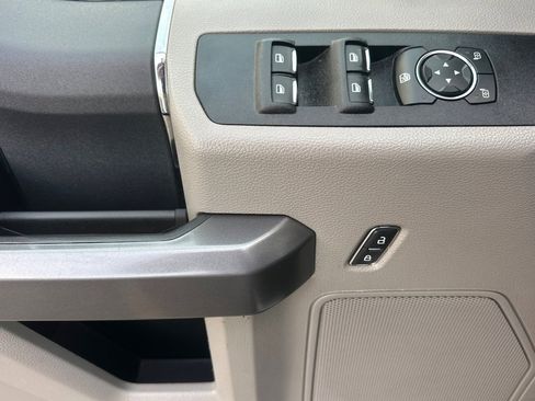 Used 2022 Ford F250 XLT image 11