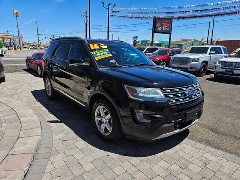 Used 2016 Ford Explorer XLT w/ Equipment Group 202A AWD/4WD image 1